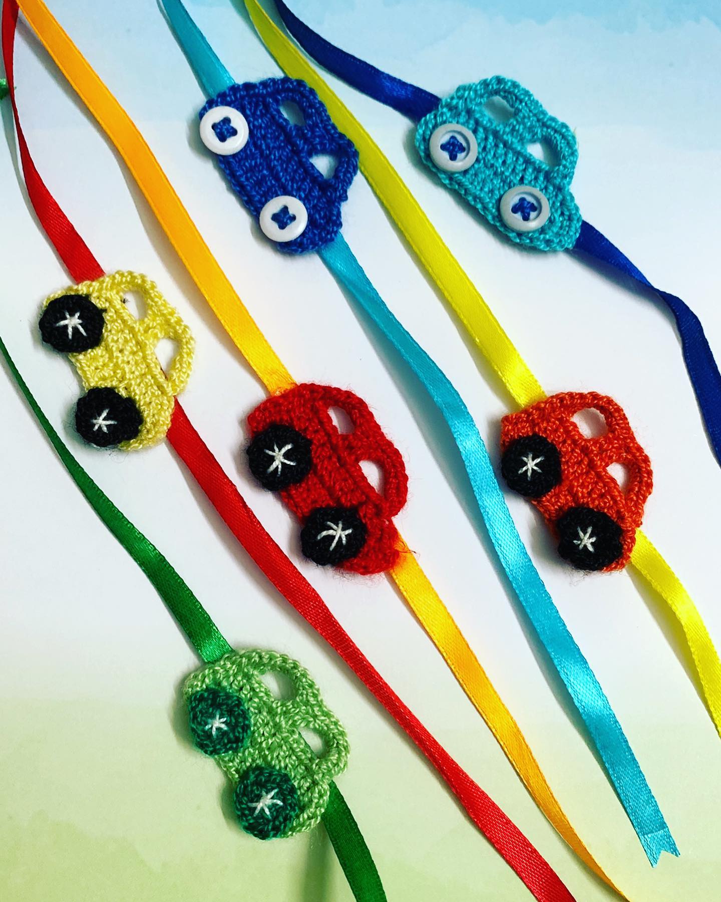 Kids love these Uber cool car rakhis! 
They can be easily repurposed as buttons or cute motifs for c...
